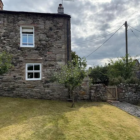 Blacksmiths Cottage A Traditional Cottage With Garden And Wood Burning Stove In Pooley Bridge, Ullwater * Pooley Bridge