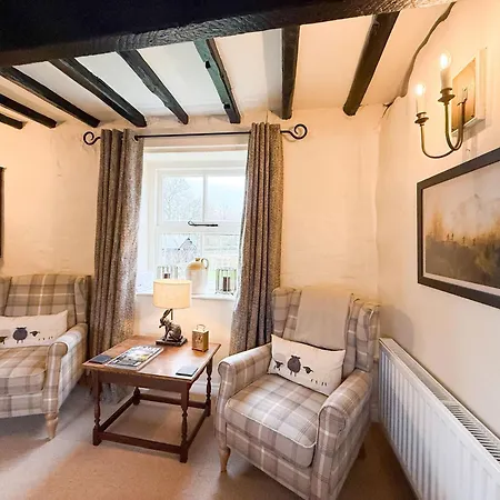 Holiday home Blacksmiths A Traditional With Garden And Wood Burning Stove In Pooley Bridge, Ullwater Pooley Bridge