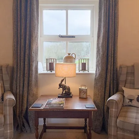 Ferienhaus Blacksmiths A Traditional With Garden And Wood Burning Stove In Pooley Bridge, Ullwater *