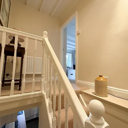 Blacksmiths A Traditional With Garden And Wood Burning Stove In Pooley Bridge, Ullwater *