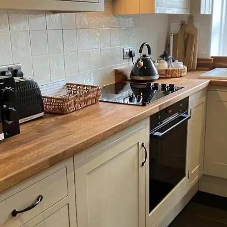 Blacksmiths A Traditional With Garden And Wood Burning Stove In Pooley Bridge, Ullwater Дом отдыха