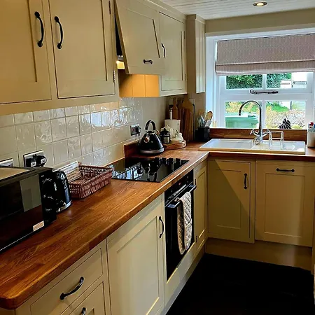Blacksmiths A Traditional With Garden And Wood Burning Stove In Pooley Bridge, Ullwater Дом отдыха Пули-Бридж